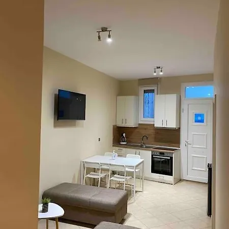 Fofi House Apartment *