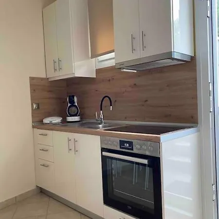 Apartment Fofi House *