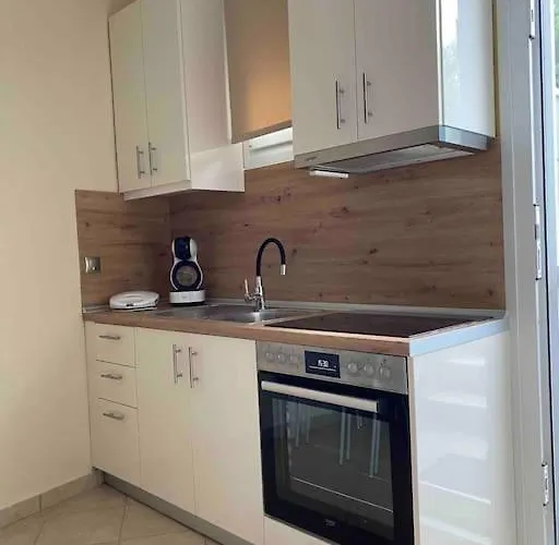 Apartament Fofi House *
